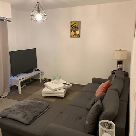 Cosy Centre Apartment *